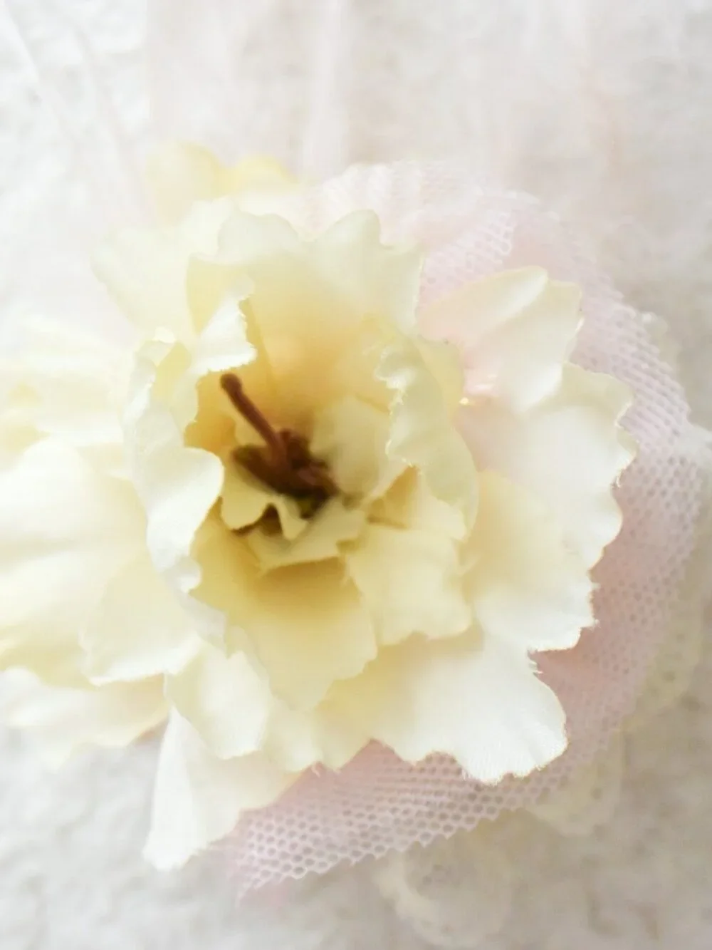 *DOLLCAKE* Boutique Ivory Flower, Feather & Lace Hairclip Accessory